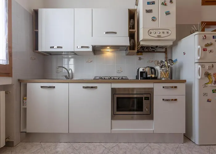 Apartment Urban Living Nest: Prime Location Bologna