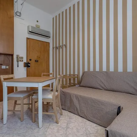 דירה Urban Living Nest: Prime Location