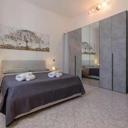 דירה Urban Living Nest: Prime Location