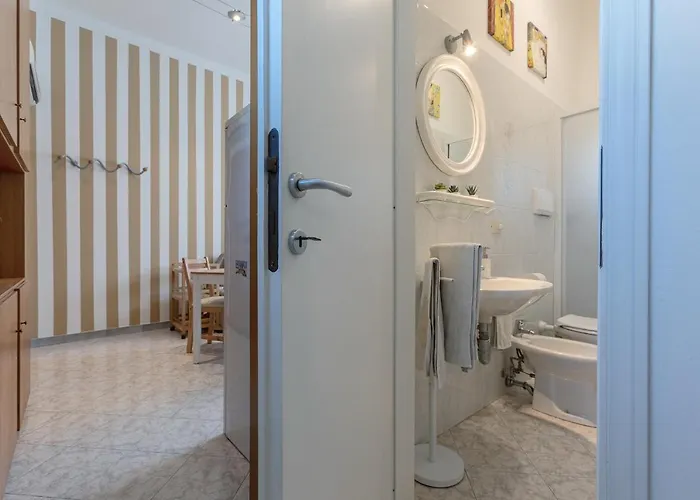 Urban Living Nest: Prime Location Apartamento